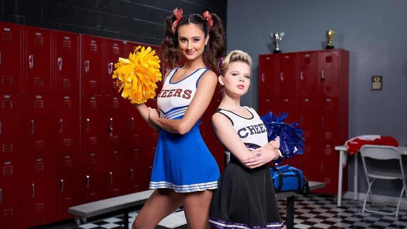 Eliza Ibarra Coco Lovelock Clash Of The Cheerleaders #lesbian #klass  (14.10.2022) on SexyPorn